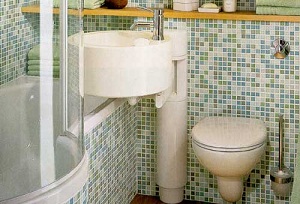 использование мозаики в маленькой ванной